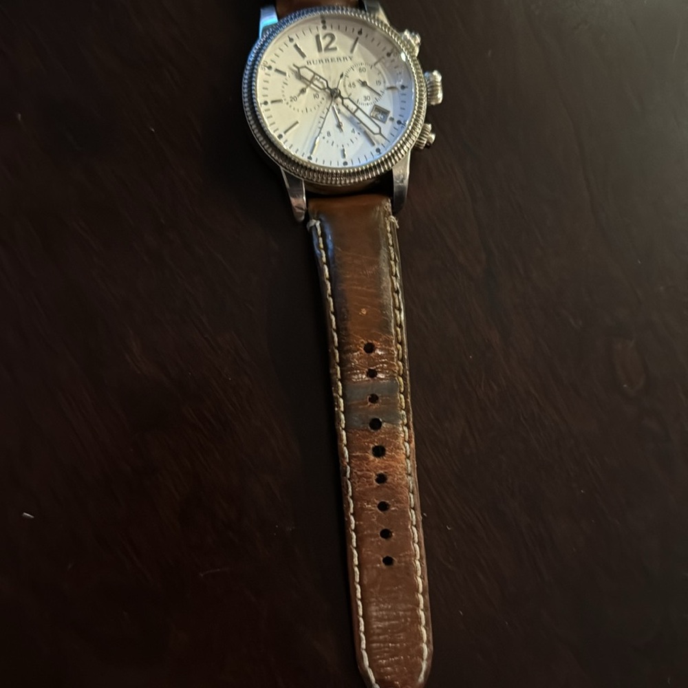 Burberry Silver White Stainless Steel Leather BU7817 Men's Wristwatch 42 mm - Picture 4 of 6